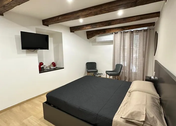 Residenza De Rose 2 科森扎